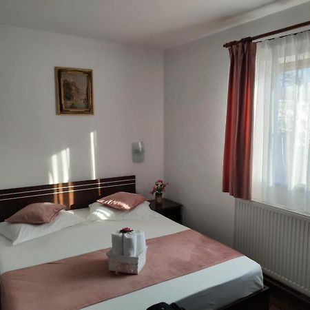 فندق Casa Fabrizio Călimăneşti المظهر الخارجي الصورة
